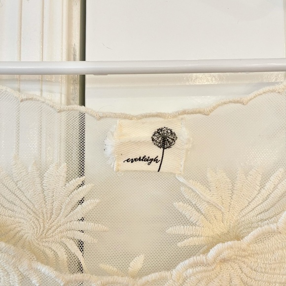 EUC Cream Mesh Blouse - Picture 3 of 3